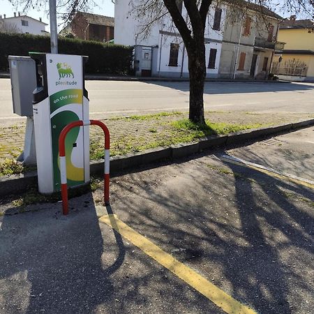 Appartamento Sofia In Zona Residenziale Strategica Wifi Gratuito Carbonara al Ticino Extérieur photo